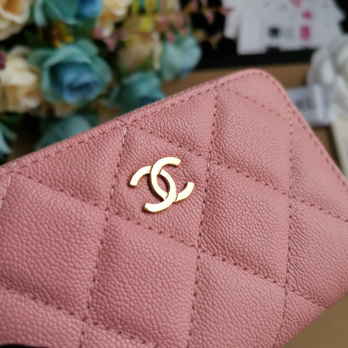 CHANEL 22C Pink Zip Coin wallet