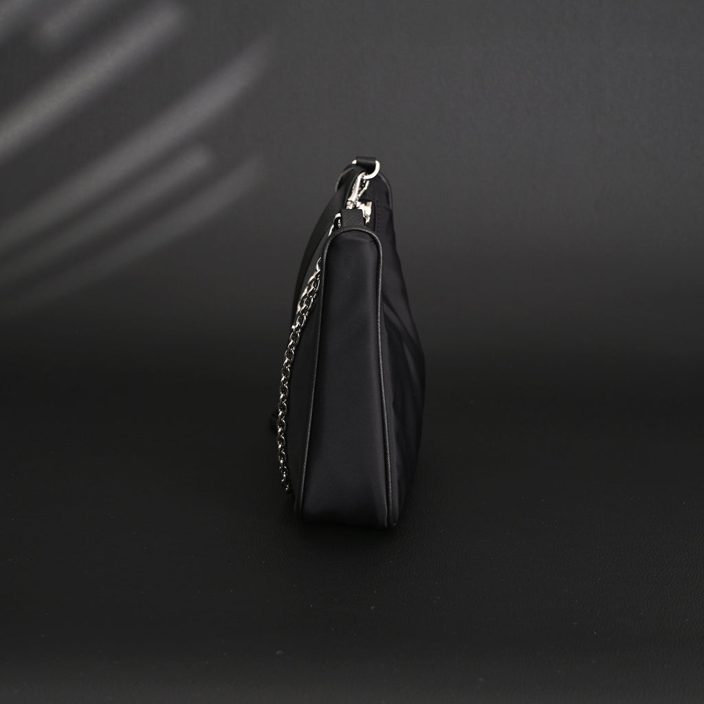 Prada Re-Edition 2005 Nylon Shoulder Bag – Black