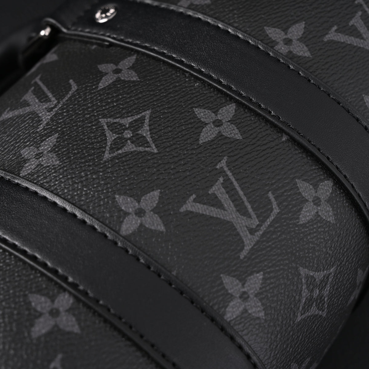 Louis Vuitton Keepall Bandoulière 50 – Monogram Eclipse Canvas